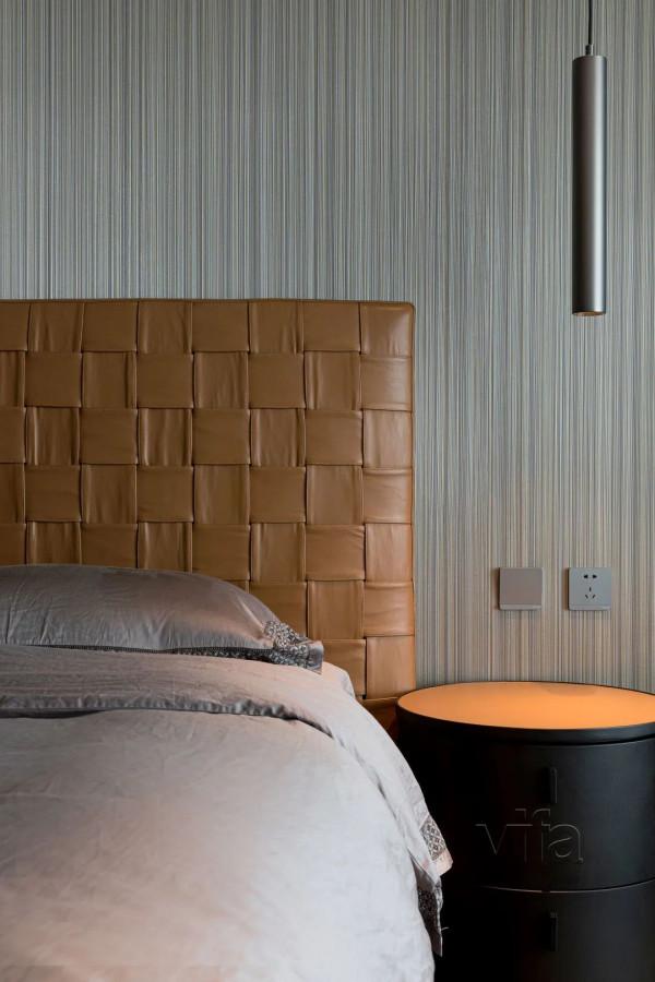 以沉靜之形 構築有趣真我 以沉靜之形 構築有趣真我