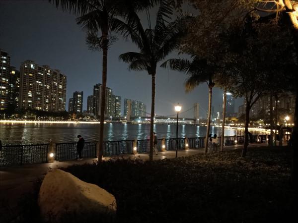 新杆開光手感一流,享受著遛魚的過程 新杆開光手感一流,享受著遛魚的過程