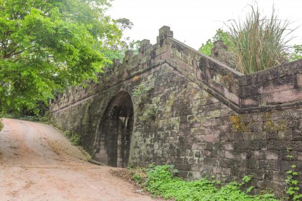 四川瀘州發現一座宋代城堡,四座城門儲存完好,城內美如世外桃源 四川瀘州發現一座宋代城堡,四座城門儲存完好,城內美如世外桃源