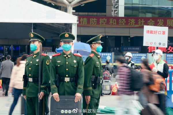 護航春運！武警官兵守護回家路