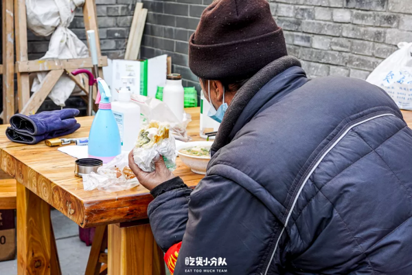 等了2年，牛街排隊王終於回來了