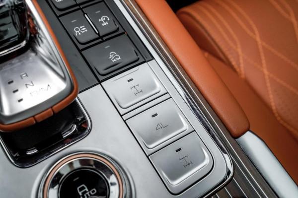 預售價39.5萬,3.0T+9AT,霸氣又豪華,實拍坦克500 定製版 預售價39.5萬,3.0T+9AT,霸氣又豪華,實拍坦克500 定製版