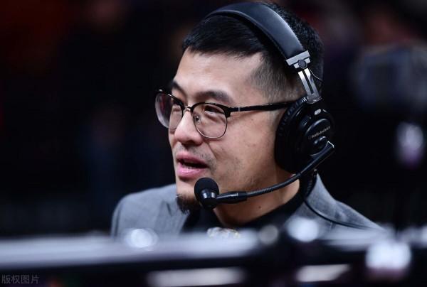 太陽完勝湖人，段冉：楊老師覺得太陽會奪冠嗎？楊毅：不會，不能