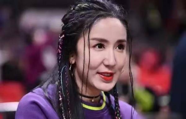 《愛情公寓》演員現狀：有人糊，有人逆襲，有人已離世