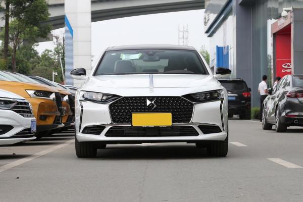 被冷落的豪華車DS9，軸距2895mm，標配愛信8AT，究竟輸在了哪裡？