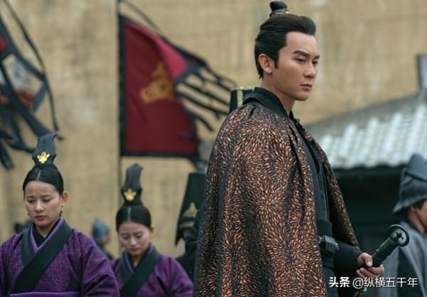 曹丕篡位時,兩位大臣為漢朝痛哭,為何卻能安然無恙? 曹丕篡位時,兩位大臣為漢朝痛哭,為何卻能安然無恙?