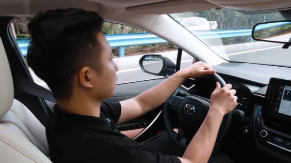 凱美瑞同款動力!頂配還不到16萬 豐田凌尚也太猛了吧? 凱美瑞同款動力!頂配還不到16萬 豐田凌尚也太猛了吧?