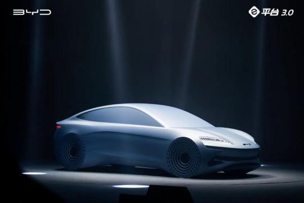 由比亞迪海豹諜照引發的猜想 是概念車ocean-X的量產版？