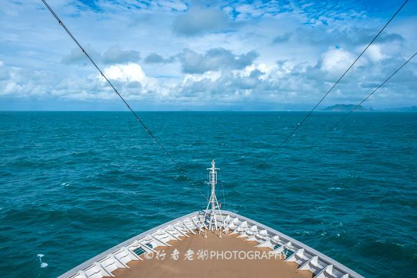 國內第一艘豪華郵輪深圳首航記:美妙的時光在海上 國內第一艘豪華郵輪深圳首航記:美妙的時光在海上