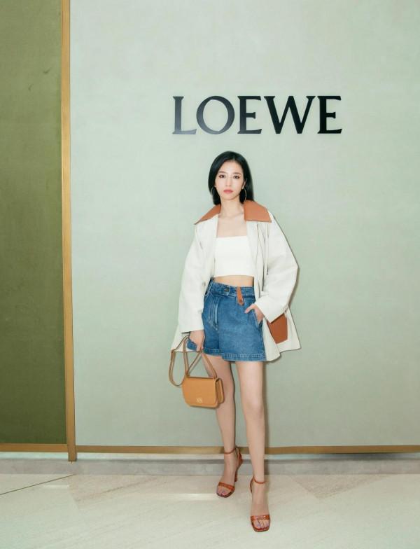 周雨彤高畫質桌布 周雨彤高畫質桌布