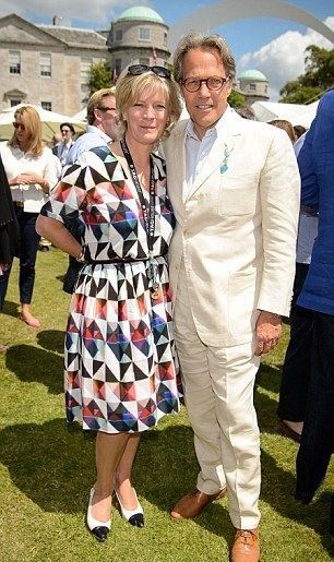 頭頂4個公爵爵位的英國貴族，不務正業去拍電影，與阿湯哥是朋友