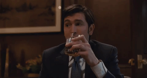 怎麼穿才像億萬富翁？首先是全身沒有logo