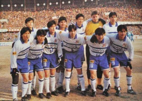 莫拉和馬賽羅：兩個高效前鋒，卻有著完全不同的命運