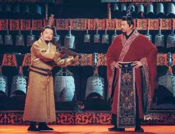 1978年，湖北發現豪華水墓，出土21口陪葬棺材