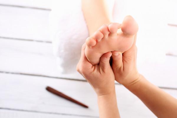 骨刺要如何治？醫生給你分析5種療法，可綜合運用