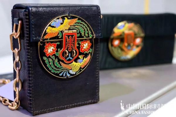 SS22中國國際時裝週 | 愛獲“重生”,來自珠寶的治癒力量 SS22中國國際時裝週 | 愛獲“重生”,來自珠寶的治癒力量