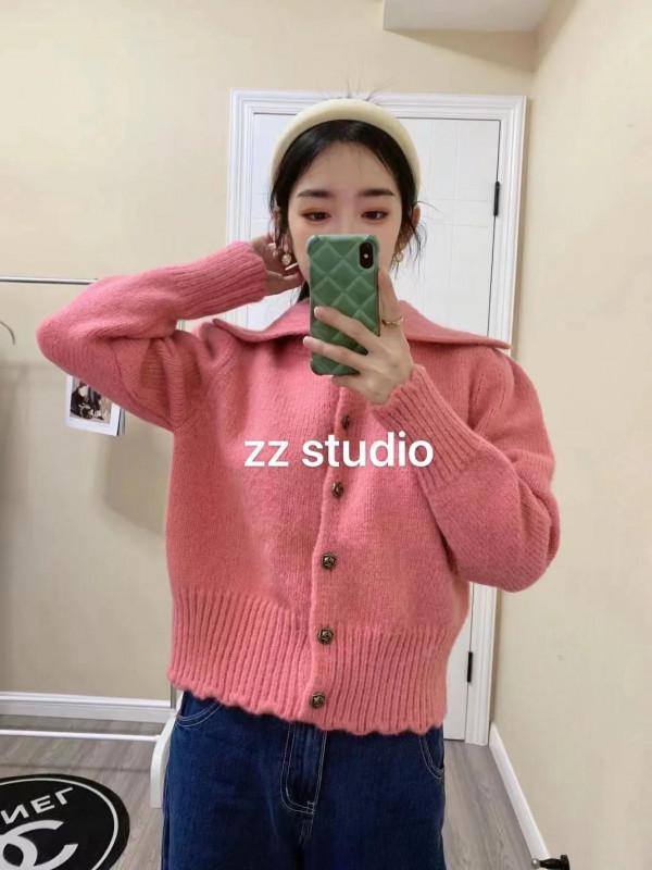 152小個子搭配 大翻領蜜桃毛衣