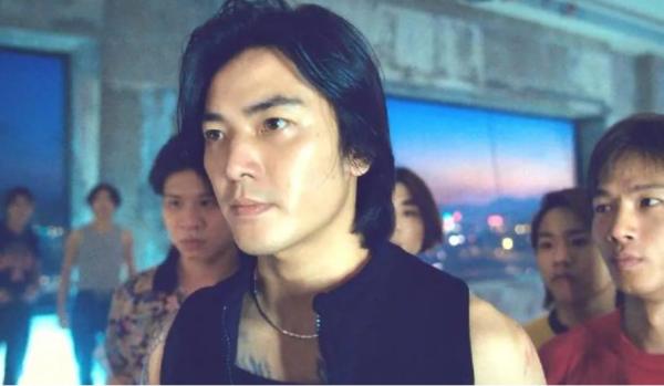 香港的黑社會“敢打敢殺”，為什麼迴歸後都不見了？看完敬佩不已