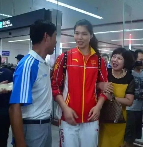 徐雲麗的故事：19歲進國家隊，被郎平稱假替補真主力，女排南長城