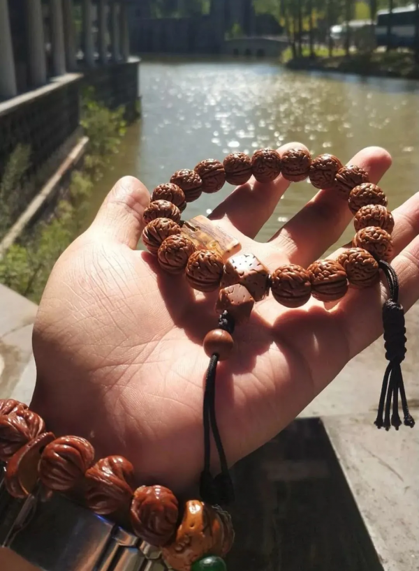 7種不值錢的樹疙瘩，車成珠子，包漿漂亮極了