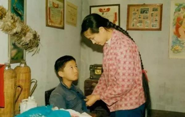 《年輪》演員李傳:9歲成名,35歲以撿垃圾為生,至今還是個光棍 《年輪》演員李傳:9歲成名,35歲以撿垃圾為生,至今還是個光棍