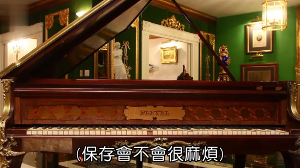 香港演員賣3億豪宅,馬桶20W、花瓶60W,卻帶家人住進小房子 香港演員賣3億豪宅,馬桶20W、花瓶60W,卻帶家人住進小房子