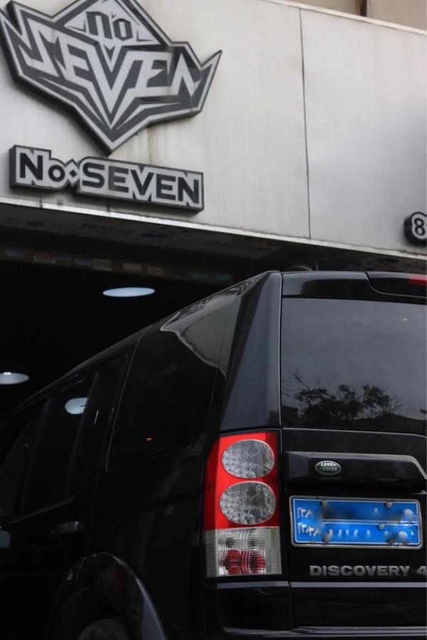 怪獸修車:翻新一輛21萬公里的路虎發現4,老爺子工地拉貨專用車 怪獸修車:翻新一輛21萬公里的路虎發現4,老爺子工地拉貨專用車