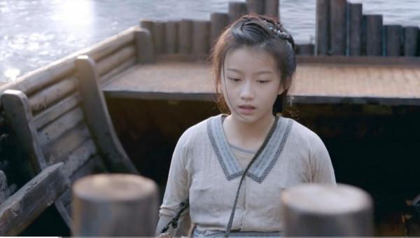 《斛珠夫人》開播，13歲小女主火了，全網都在誇她力壓大女主楊冪