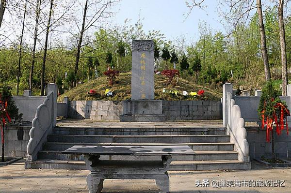 金秋十月探訪黃山名人墓