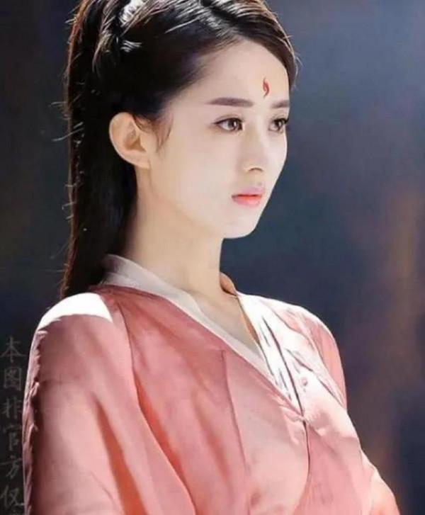 趙麗穎p圖古裝美出天際,不愧是古裝屆的扛把子,每個角色很適合 趙麗穎p圖古裝美出天際,不愧是古裝屆的扛把子,每個角色很適合