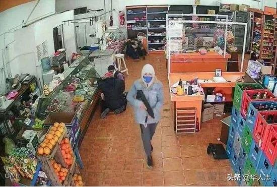 在阿根廷開超市的中國人：無暇哭泣，只想搞錢