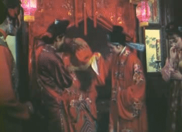 八版寶玉寶釵大婚，誰成就了“金玉良緣”美名，誰陰氣森森像鬼片