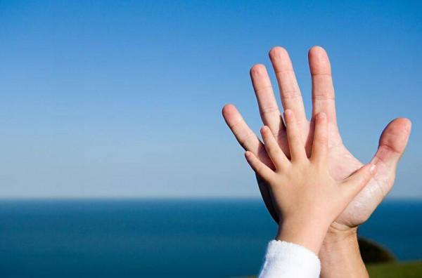 夜讀｜梁曉聲：父母是最樸素的人文