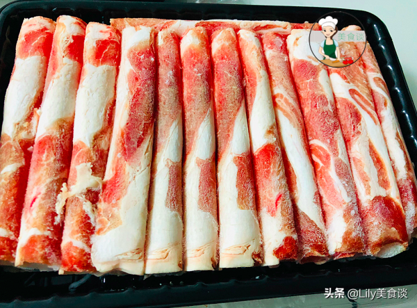 老公生日，媳婦用1個小時，準備了一桌子菜，老公：好感動對不起