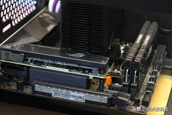 支援12代酷睿的百元級風冷——超頻三東海R4000散熱器評測