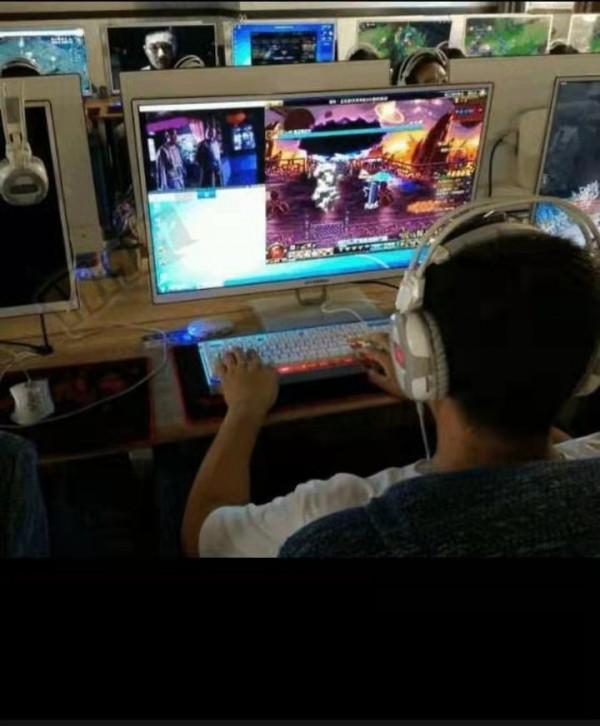 最深沉的愛:退學兒子從身價百萬到落魄抑鬱,父親拯救兒子實錄 最深沉的愛:退學兒子從身價百萬到落魄抑鬱,父親拯救兒子實錄