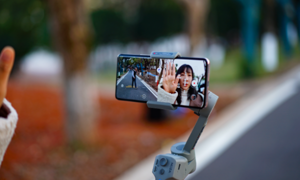 2022年首場科技時尚跨界IP來了，GENTLE GALA先生之夜聯名榮耀手機