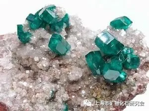 周梅教授：漫話方解石