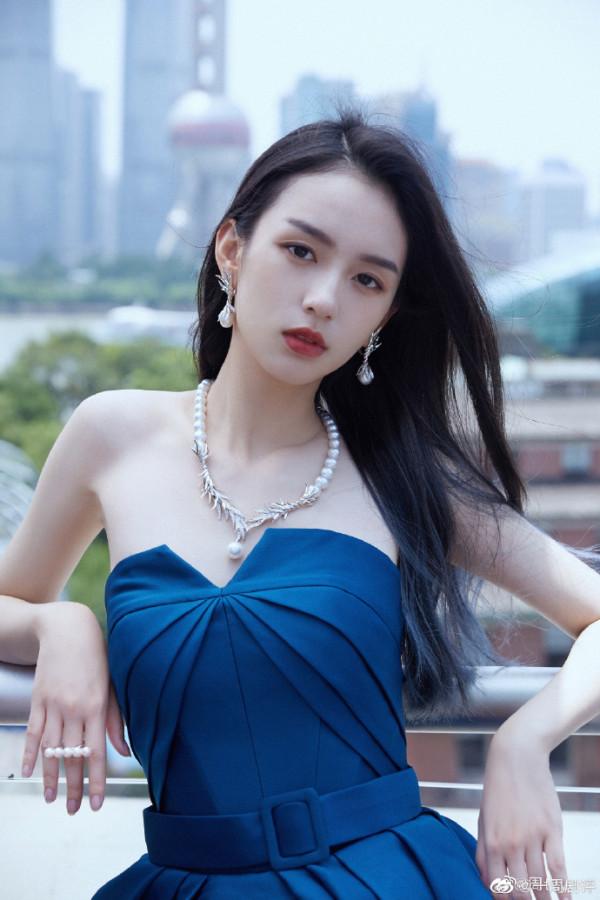 那些一刀切削骨的明星還好嗎?後遺症一大堆,小方臉成最大贏家 那些一刀切削骨的明星還好嗎?後遺症一大堆,小方臉成最大贏家