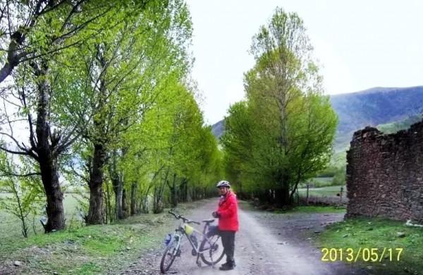 重慶去拉薩騎腳踏車第七天到新都橋:翻折多山,被狗咬,天堂攝影 重慶去拉薩騎腳踏車第七天到新都橋:翻折多山,被狗咬,天堂攝影