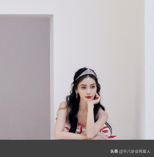 被“齊劉海”坑過的女星們,明明是美豔大氣,有劉海就成土氣小妹 被“齊劉海”坑過的女星們,明明是美豔大氣,有劉海就成土氣小妹