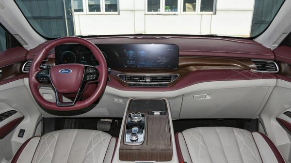 福特領裕又出7座版，但老款也是7座，新款為啥貴兩千？