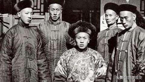 新疆有個滿族村，村裡的滿族人已不會說滿語，長得很像維吾爾族人