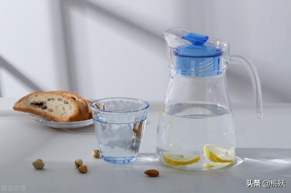 多喝水一年能瘦6斤?看這條 多喝水一年能瘦6斤?看這條