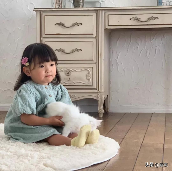 3歲就被逼996,淪為親生父母賺錢工具,這頂流童星不當也罷? 3歲就被逼996,淪為親生父母賺錢工具,這頂流童星不當也罷?