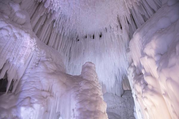 宛若童話世界的冰洞到底是怎麼形成的? 宛若童話世界的冰洞到底是怎麼形成的?