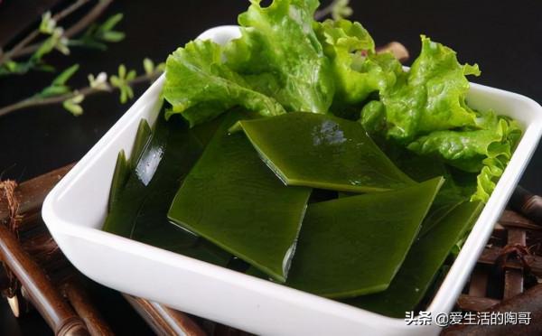 冬天進補，春天打虎，多吃3黑，3白，滋養身體，驅寒保暖，康過冬