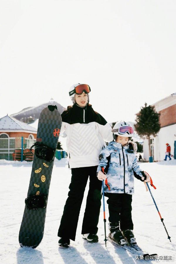董璇、楊穎、章子怡等明星組團齊聚滑雪場，爭相鬥豔為奧運助威