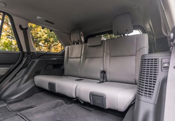 配3.4T+10AT，三種外觀五個配置，全尺寸巨獸豐田紅杉換代