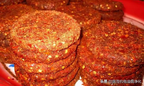 國慶去江西,三個重慶仔覺得不怕辣,點菜時老闆笑了,吃完傻了 國慶去江西,三個重慶仔覺得不怕辣,點菜時老闆笑了,吃完傻了